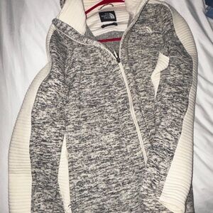 The North Face Women's Gray and Cream Cowl Sweater